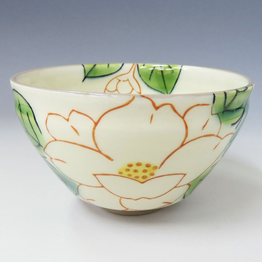 茶道具 小茶碗（こちゃわん） 小茶碗 芍薬 加藤忠泉作 抹茶茶碗は茶の湯文化である表千家・裏千家の茶道具や抹茶を専門に扱う千紀園（せんきえん）が通販で販売しています。茶会また初心者向けのお稽古用にご利用いただける抹茶碗です。贈り物・ギフトにも人気です。