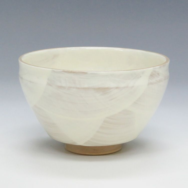茶道具 小茶碗 水仙 加藤忠泉作 忠泉 抹茶茶碗は茶の湯文化である表千家・裏千家の茶道具や抹茶を専門に扱う千紀園（せんきえん）が通販で販売しています。茶会また初心者向けのお稽古用にご利用いただける抹茶碗です。贈り物・ギフトにも人気です。