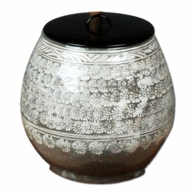 【未使用品】彫三島水指　水指　芋頭水指　茶道具　箱付 Amazon｜【逢絢亭】茶道具 水指 京焼 三島模様 中村与平 紙箱