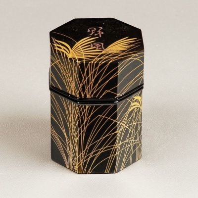 茶道具　越前塗　中出松峰造　神代杉　蛍文　八角茶器　共箱　V　5740 茶道具 越前塗 中出松峰造 神代杉 蛍文 八角茶器 共箱 V 5740