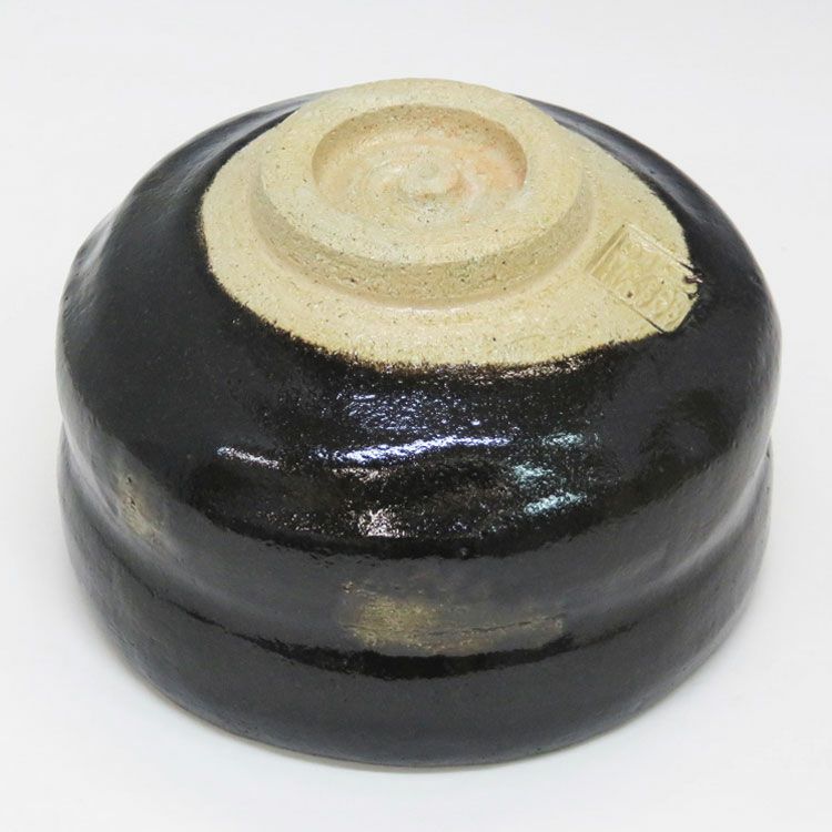 茶道具 茶碗 黒楽 角印 銘「無一物」福本積應師書付 松楽窯 抹茶茶碗は茶の湯文化である表千家・裏千家の茶道具や抹茶を専門に扱う千紀園（せんきえん）が通販で販売しています。茶会また初心者向けのお稽古用にご利用いただける抹茶碗です。贈り物・ギフトにも人気です。