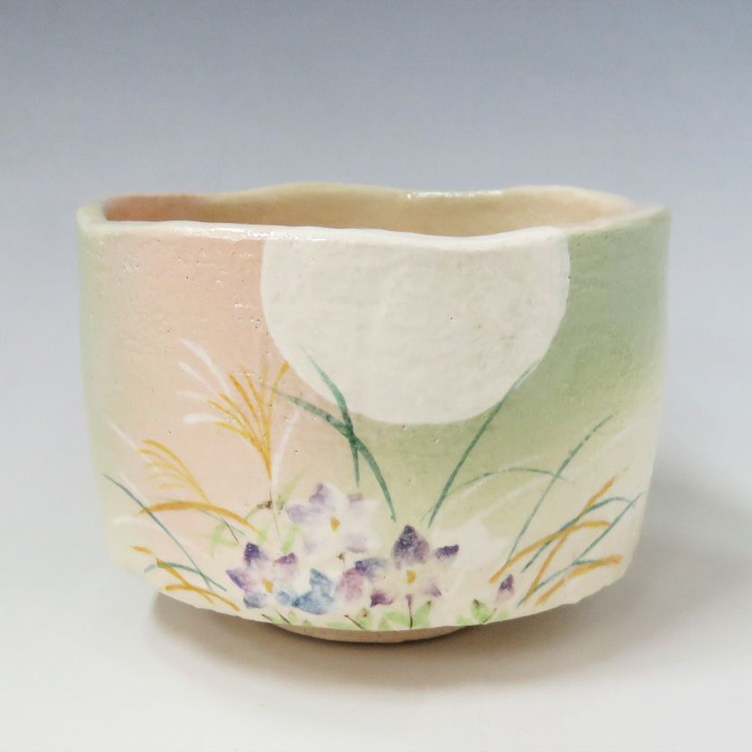 茶道具 茶碗<br>茶碗 桔梗 吉村楽入 抹茶茶碗は茶の湯文化である表千家・裏千家の茶道具や抹茶を専門に扱う千紀園（せんきえん）が通販で販売しています。茶会また初心者向けのお稽古用にご利用いただける抹茶碗です。贈り物・ギフトにも人気です。