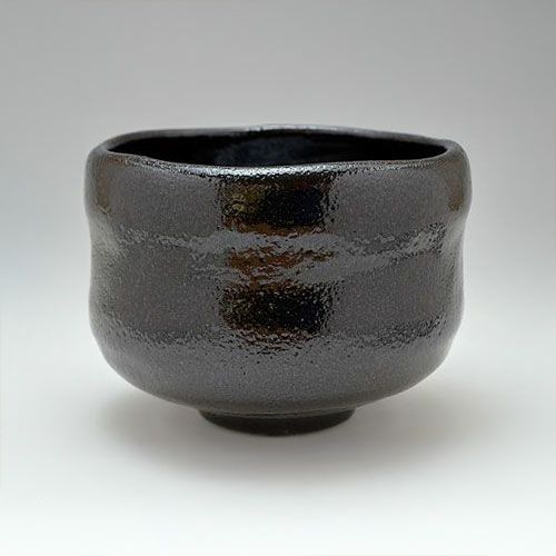 茶道具 楽茶碗（らくちゃわん） 黒楽茶碗 円楽窯 抹茶茶碗は茶の湯文化である表千家・裏千家の茶道具や抹茶を専門に扱う千紀園（せんきえん）が通販で販売しています。茶会また初心者向けのお稽古用にご利用いただける抹茶碗です。贈り物・ギフトにも人気です。
