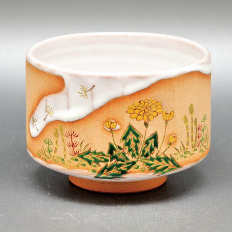 茶道具 抹茶茶碗（まっちゃちゃわん） 茶碗　灰釉　春野 中村 秋峰 抹茶茶碗は茶の湯文化である表千家・裏千家の茶道具や抹茶を専門に扱う千紀園（せんきえん）が通販で販売しています。茶会また初心者向けのお稽古用にご利用いただける抹茶碗です。贈り物・ギフトにも人気です。