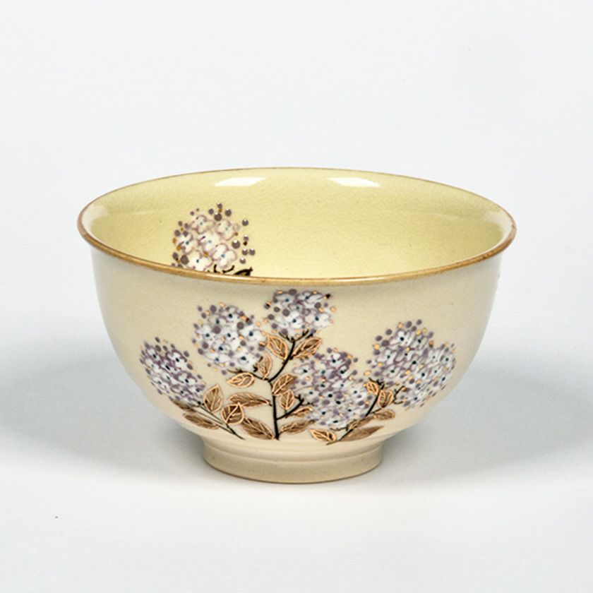 茶道具 小茶碗（こちゃわん） 利休茶碗 紫陽花 浅見 与し三 抹茶茶碗は茶の湯文化である表千家・裏千家の茶道具や抹茶を専門に扱う千紀園（せんきえん）が通販で販売しています。茶会また初心者向けのお稽古用にご利用いただける抹茶碗です。贈り物・ギフトにも人気です。