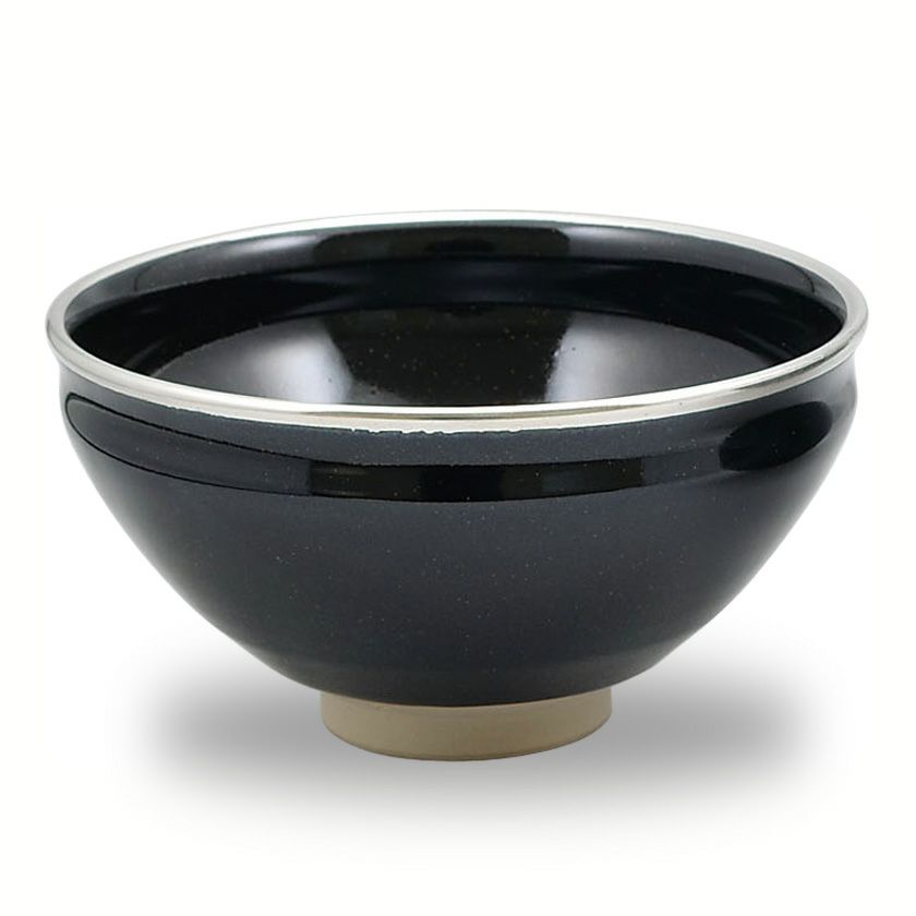 茶道具 天目茶碗（てんもくちゃわん） 天目茶碗（覆輪 本銀塗仕上） 西尾 香舟 抹茶茶碗は茶の湯文化である表千家・裏千家の茶道具や抹茶を専門に扱う千紀園（せんきえん）が通販で販売しています。茶会また初心者向けのお稽古用にご利用いただける抹茶碗です。贈り物・ギフトにも人気です。