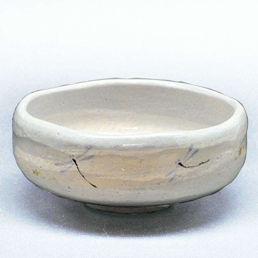 茶道具 平茶碗（ひらちゃわん） 馬盥茶碗 蜻蛉 吉村 楽入 抹茶茶碗は茶の湯文化である表千家・裏千家の茶道具や抹茶を専門に扱う千紀園（せんきえん）が通販で販売しています。茶会また初心者向けのお稽古用にご利用いただける抹茶碗です。贈り物・ギフトにも人気です。