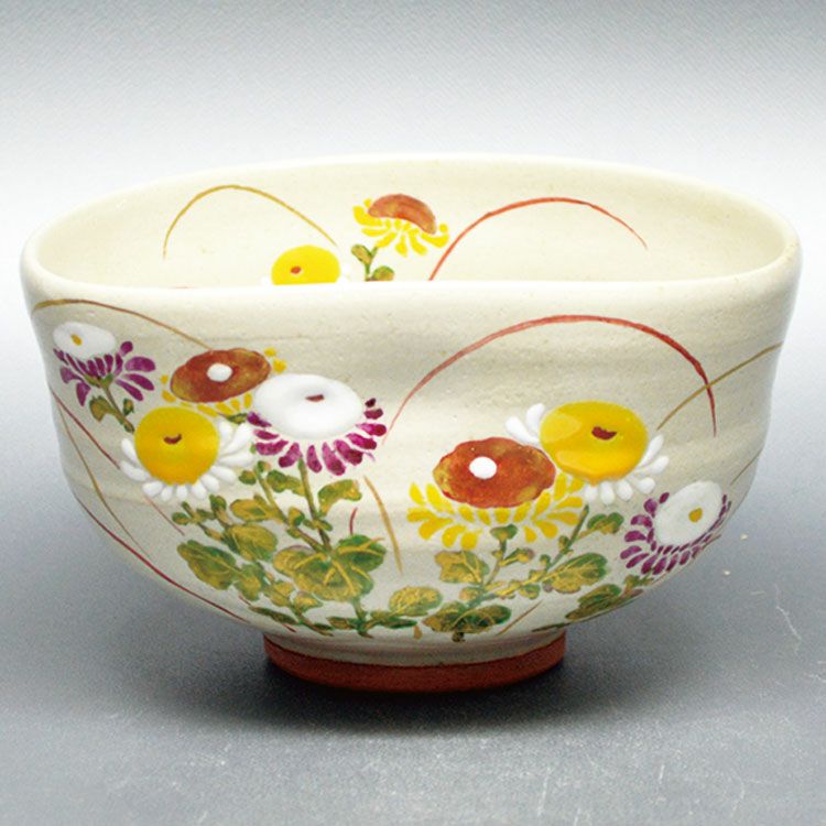 茶道具 抹茶茶碗（まっちゃちゃわん） 茶碗　灰釉 菊 中村 良二 作 抹茶茶碗は茶の湯文化である表千家・裏千家の茶道具や抹茶を専門に扱う千紀園（せんきえん）が通販で販売しています。茶会また初心者向けのお稽古用にご利用いただける抹茶碗です。贈り物・ギフトにも人気です。