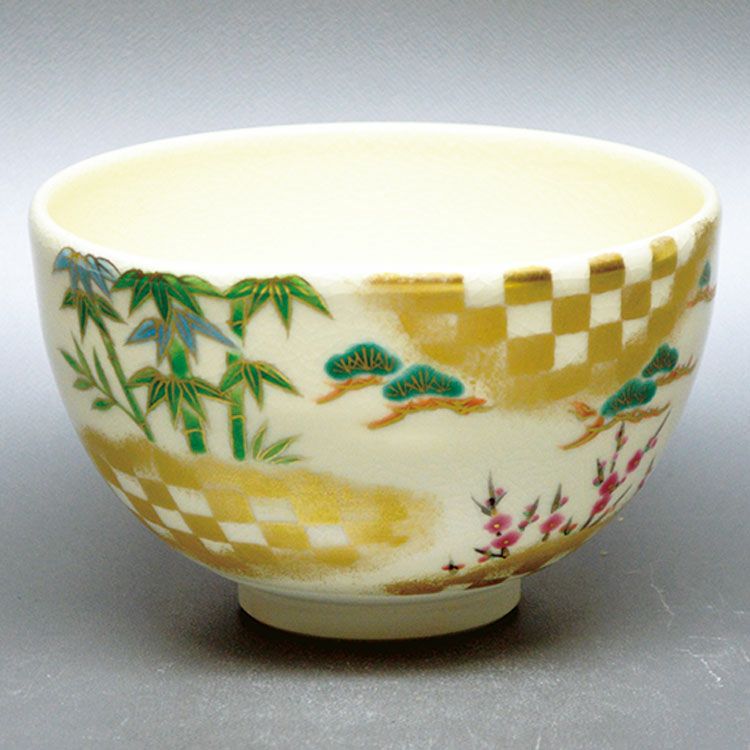 茶道具 抹茶茶碗（まっちゃちゃわん） 茶碗　市松松竹梅 山岡 善高 作 抹茶茶碗は茶の湯文化である表千家・裏千家の茶道具や抹茶を専門に扱う千紀園（せんきえん）が通販で販売しています。茶会また初心者向けのお稽古用にご利用いただける抹茶碗です。贈り物・ギフトにも人気です。