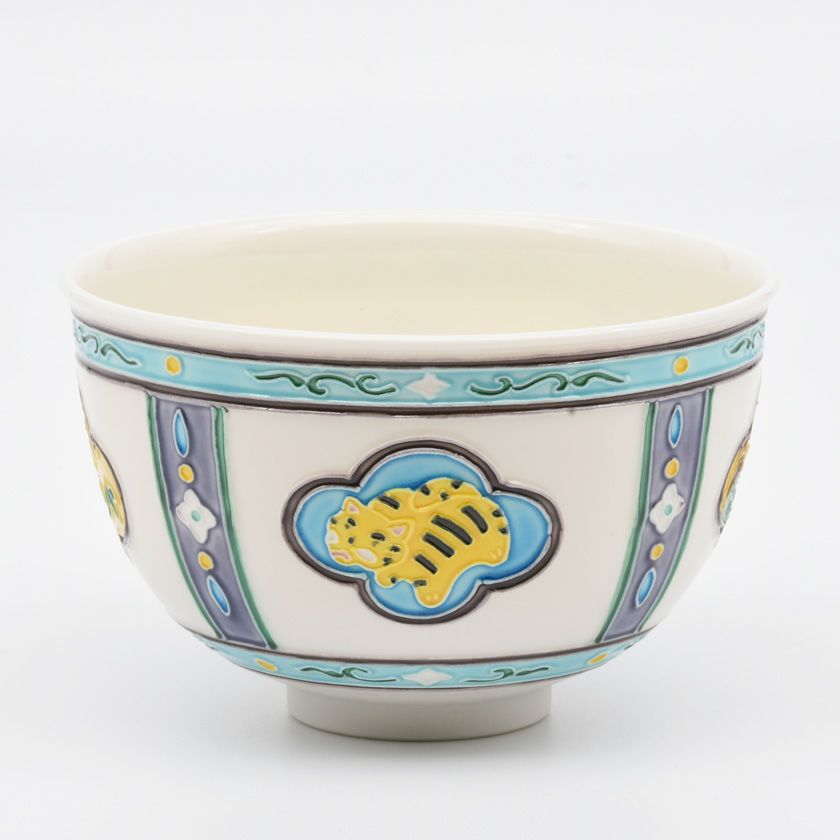 茶道具 抹茶茶碗（まっちゃちゃわん） 茶碗 交趾釉 干支 松竹梅 中村 翠嵐 抹茶茶碗は茶の湯文化である表千家・裏千家の茶道具や抹茶を専門に扱う千紀園（せんきえん）が通販で販売しています。茶会また初心者向けのお稽古用にご利用いただける抹茶碗です。贈り物・ギフトにも人気です。