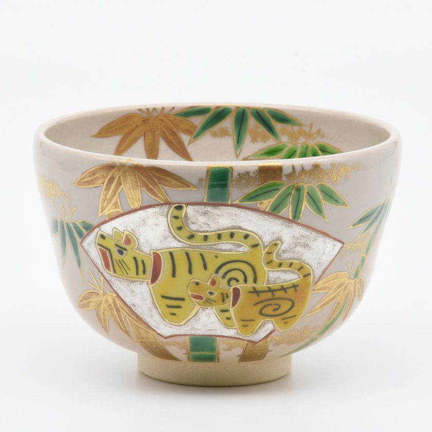 茶道具 抹茶茶碗（まっちゃちゃわん） 茶碗 扇面 親子虎 干支 杣山 契月 抹茶茶碗は茶の湯文化である表千家・裏千家の茶道具や抹茶を専門に扱う千紀園（せんきえん）が通販で販売しています。茶会また初心者向けのお稽古用にご利用いただける抹茶碗です。贈り物・ギフトにも人気です。