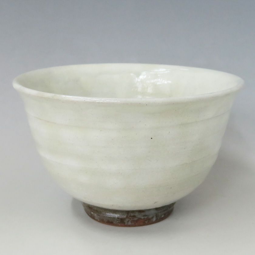 茶道具 抹茶茶碗（まっちゃちゃわん） 粉引 茶碗 宇田 佐平 抹茶茶碗は茶の湯文化である表千家・裏千家の茶道具や抹茶を専門に扱う千紀園（せんきえん）が通販で販売しています。茶会また初心者向けのお稽古用にご利用いただける抹茶碗です。贈り物・ギフトにも人気です。