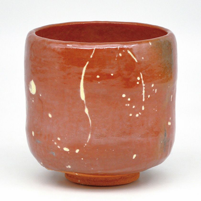 茶道具 筒茶碗（つつちゃわん） 筒茶碗 雪片 松楽窯 抹茶茶碗は茶の湯文化である表千家・裏千家の茶道具や抹茶を専門に扱う千紀園（せんきえん）が通販で販売しています。茶会また初心者向けのお稽古用にご利用いただける抹茶碗です。贈り物・ギフトにも人気です。