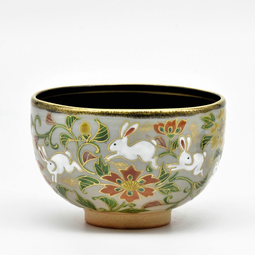 茶道具 抹茶茶碗（まっちゃちゃわん） 茶碗 乾山 内黒 唐花跳卯 干支 壱休窯 抹茶茶碗は茶の湯文化である表千家・裏千家の茶道具や抹茶を専門に扱う千紀園（せんきえん）が通販で販売しています。茶会また初心者向けのお稽古用にご利用いただける抹茶碗です。贈り物・ギフトにも人気です。