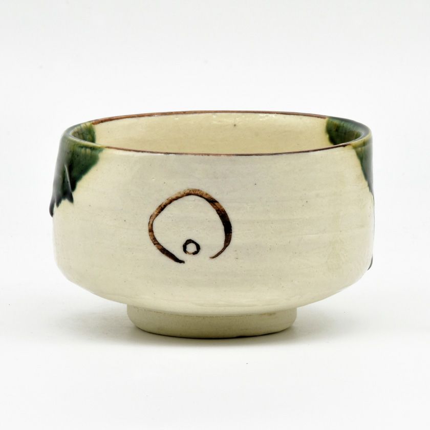 茶道具 抹茶茶碗（まっちゃちゃわん） 茶碗 織部 雪兎 干支 加藤 五陶 抹茶茶碗は茶の湯文化である表千家・裏千家の茶道具や抹茶を専門に扱う千紀園（せんきえん）が通販で販売しています。茶会また初心者向けのお稽古用にご利用いただける抹茶碗です。贈り物・ギフトにも人気です。