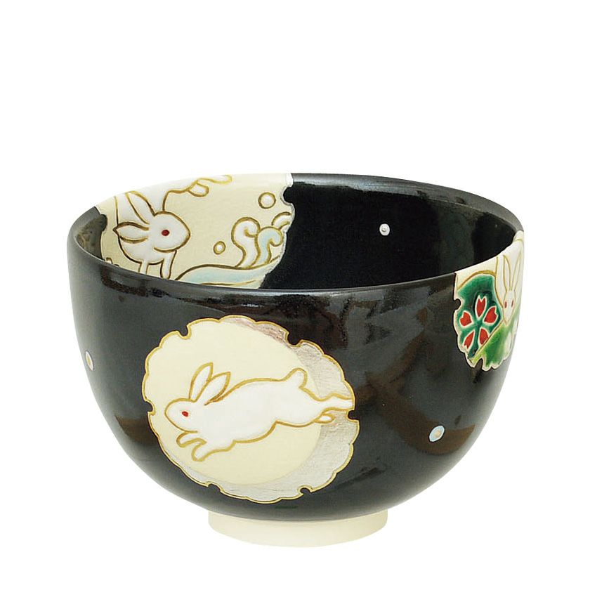 茶道具 抹茶茶碗（まっちゃちゃわん） 茶碗 黒釉 雪輪に兎 干支 新井 京華 抹茶茶碗は茶の湯文化である表千家・裏千家の茶道具や抹茶を専門に扱う千紀園（せんきえん）が通販で販売しています。茶会また初心者向けのお稽古用にご利用いただける抹茶碗です。贈り物・ギフトにも人気です。