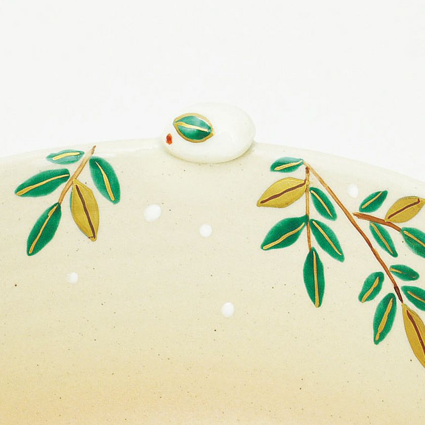 茶道具 抹茶茶碗（まっちゃちゃわん） 茶碗 色絵 南天に雪うさぎ 干支 東山 深山 抹茶茶碗は茶の湯文化である表千家・裏千家の茶道具や抹茶を専門に扱う千紀園（せんきえん）が通販で販売しています。茶会また初心者向けのお稽古用にご利用いただける抹茶碗です。贈り物・ギフトにも人気です。