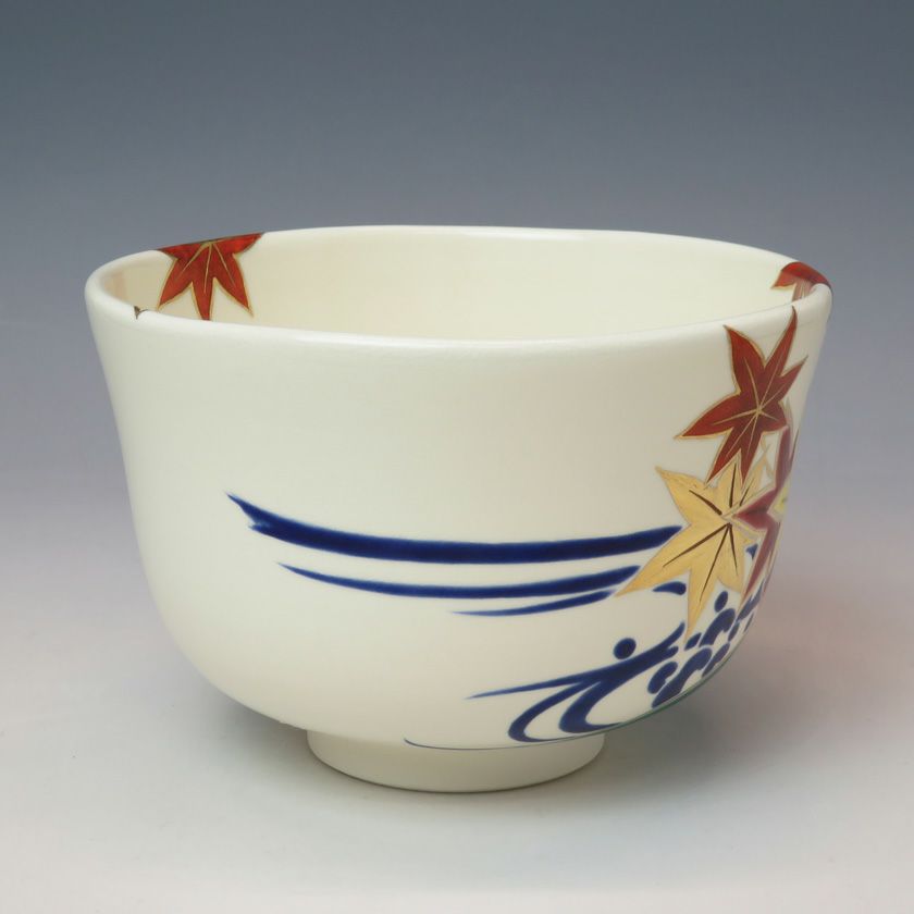 茶道具 抹茶茶碗（まっちゃちゃわん） 色絵 紅葉川 茶碗 田中 方円 抹茶茶碗は茶の湯文化である表千家・裏千家の茶道具や抹茶を専門に扱う千紀園（せんきえん）が通販で販売しています。茶会また初心者向けのお稽古用にご利用いただける抹茶碗です。贈り物・ギフトにも人気です。