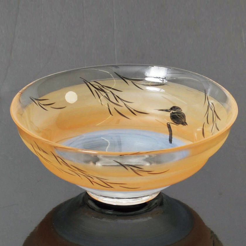 茶道具 平茶碗（ひらちゃわん） ガラス平茶碗 翡翠（シルエット） 【耐熱】 八木 海峰 抹茶茶碗は茶の湯文化である表千家・裏千家の茶道具や抹茶を専門に扱う千紀園（せんきえん）が通販で販売しています。茶会また初心者向けのお稽古用にご利用いただける抹茶碗です。贈り物・ギフトにも人気です。