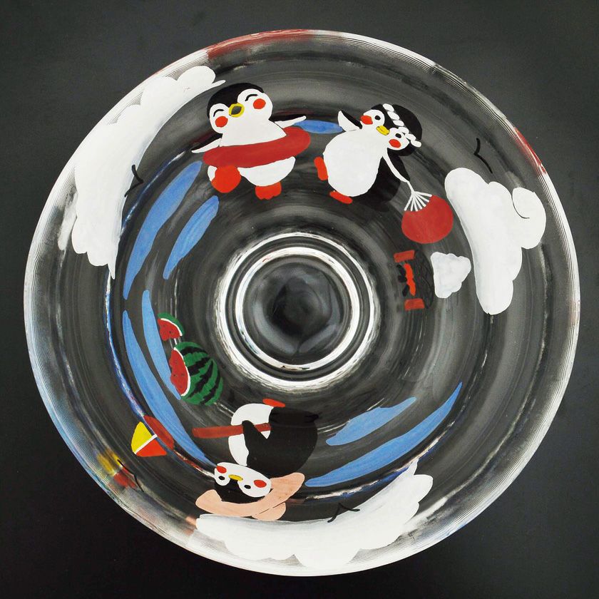 茶道具 平茶碗（ひらちゃわん） ガラス平茶碗 浜辺遊び 【耐熱】 加藤 永山 抹茶茶碗は茶の湯文化である表千家・裏千家の茶道具や抹茶を専門に扱う千紀園（せんきえん）が通販で販売しています。茶会また初心者向けのお稽古用にご利用いただける抹茶碗です。贈り物・ギフトにも人気です。