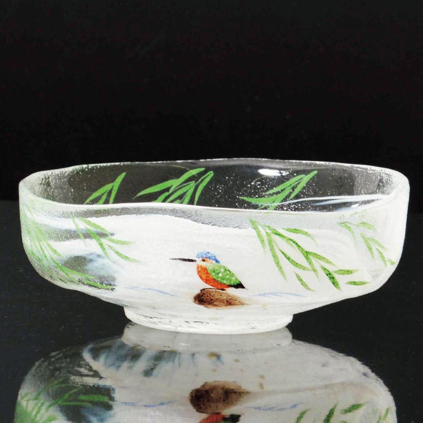 茶道具 平茶碗（ひらちゃわん） ガラス馬盥茶碗 空飛ぶ宝石 広畑 久仁彦 抹茶茶碗は茶の湯文化である表千家・裏千家の茶道具や抹茶を専門に扱う千紀園（せんきえん）が通販で販売しています。茶会また初心者向けのお稽古用にご利用いただける抹茶碗です。贈り物・ギフトにも人気です。