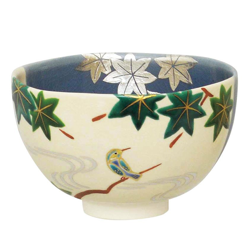 茶道具 抹茶茶碗（まっちゃちゃわん） 茶碗 掛分色絵 青楓に翡翠 新井 京華 抹茶茶碗は茶の湯文化である表千家・裏千家の茶道具や抹茶を専門に扱う千紀園（せんきえん）が通販で販売しています。茶会また初心者向けのお稽古用にご利用いただける抹茶碗です。贈り物・ギフトにも人気です。