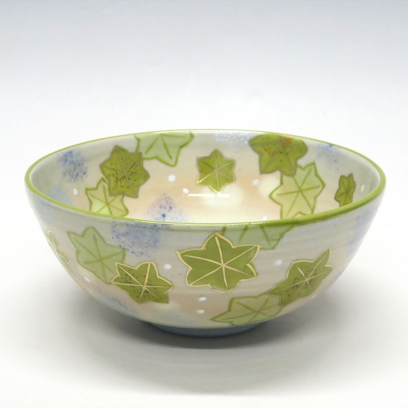 茶道具 平茶碗（ひらちゃわん） 平茶碗 色絵 水面青楓 東山 深山 抹茶茶碗は茶の湯文化である表千家・裏千家の茶道具や抹茶を専門に扱う千紀園（せんきえん）が通販で販売しています。茶会また初心者向けのお稽古用にご利用いただける抹茶碗です。贈り物・ギフトにも人気です。