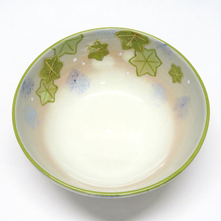 茶道具 平茶碗（ひらちゃわん） 平茶碗 色絵 水面青楓 東山 深山 抹茶茶碗は茶の湯文化である表千家・裏千家の茶道具や抹茶を専門に扱う千紀園（せんきえん）が通販で販売しています。茶会また初心者向けのお稽古用にご利用いただける抹茶碗です。贈り物・ギフトにも人気です。