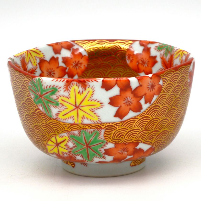 茶道具 抹茶茶碗（まっちゃちゃわん） 景徳鎮 茶碗 六角 雲錦 王 懐英 抹茶茶碗は茶の湯文化である表千家・裏千家の茶道具や抹茶を専門に扱う千紀園（せんきえん）が通販で販売しています。茶会また初心者向けのお稽古用にご利用いただける抹茶碗です。贈り物・ギフトにも人気です。