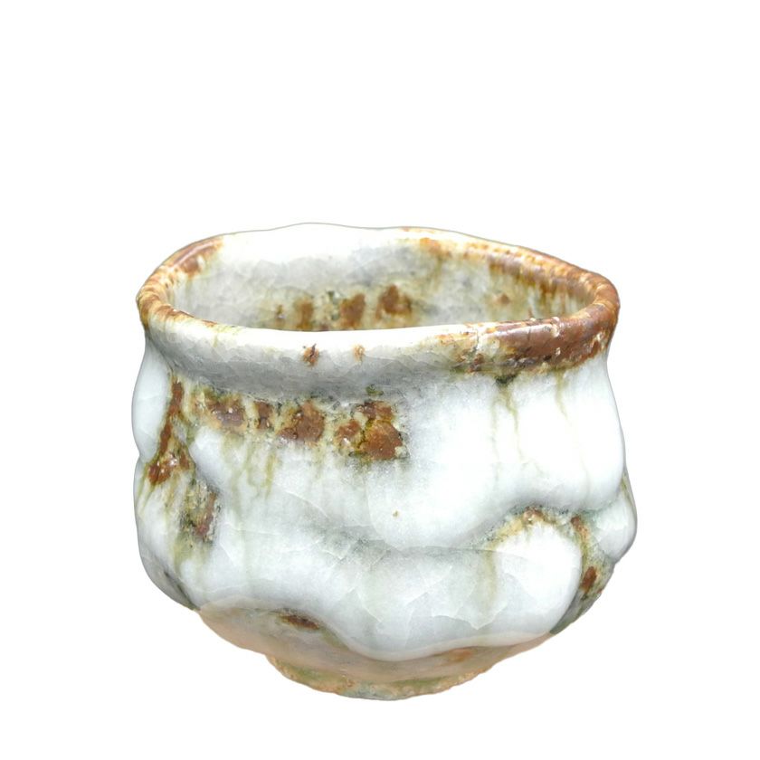 茶道具 抹茶茶碗（まっちゃちゃわん） 茶碗 志野焼 大山 秀男 抹茶茶碗は茶の湯文化である表千家・裏千家の茶道具や抹茶を専門に扱う千紀園（せんきえん）が通販で販売しています。茶会また初心者向けのお稽古用にご利用いただける抹茶碗です。贈り物・ギフトにも人気です。