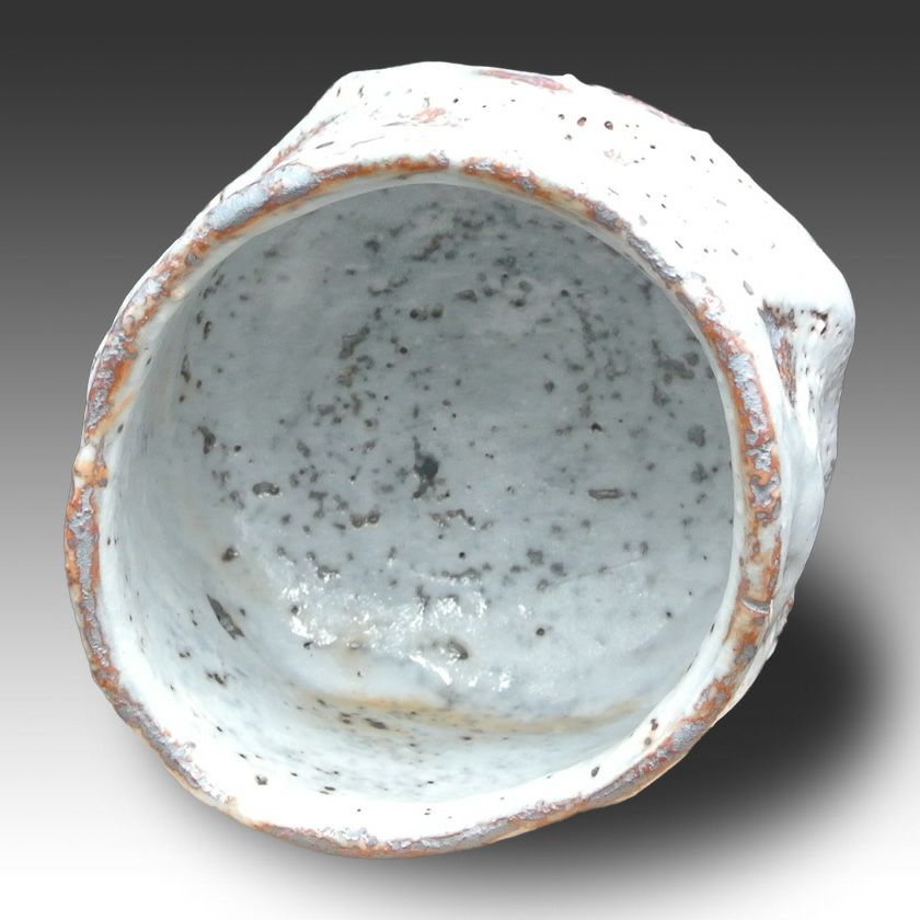 茶道具 抹茶茶碗（まっちゃちゃわん） 茶碗 志野焼 大山 秀男 抹茶茶碗は茶の湯文化である表千家・裏千家の茶道具や抹茶を専門に扱う千紀園（せんきえん）が通販で販売しています。茶会また初心者向けのお稽古用にご利用いただける抹茶碗です。贈り物・ギフトにも人気です。