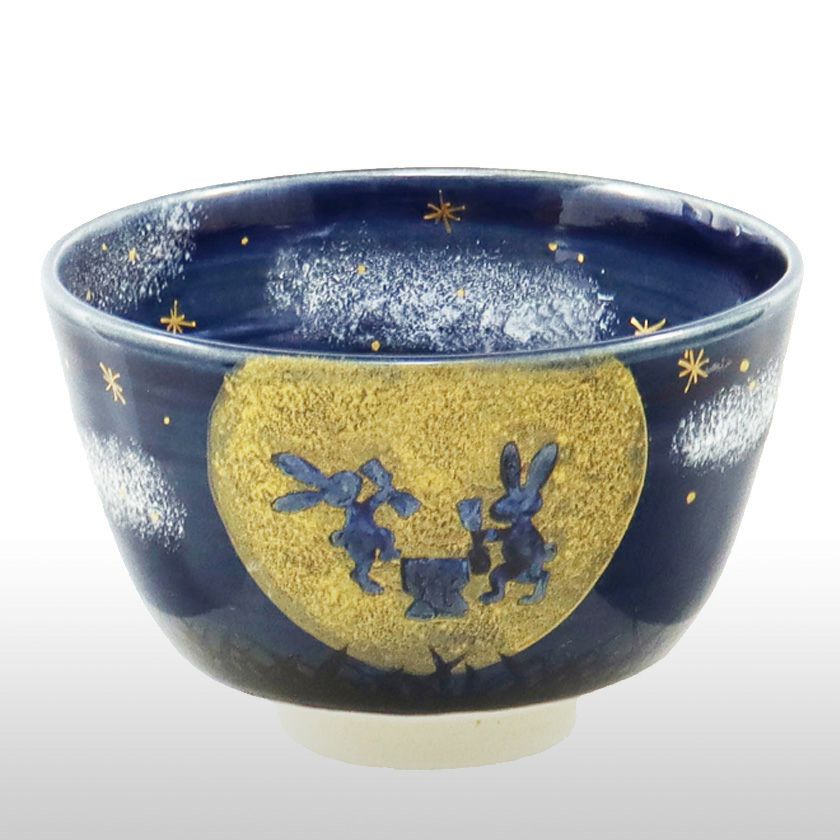 茶道具 抹茶茶碗（まっちゃちゃわん） 茶碗 色絵 月夜のうさぎ 東山 深山 抹茶茶碗は茶の湯文化である表千家・裏千家の茶道具や抹茶を専門に扱う千紀園（せんきえん）が通販で販売しています。茶会また初心者向けのお稽古用にご利用いただける抹茶碗です。贈り物・ギフトにも人気です。
