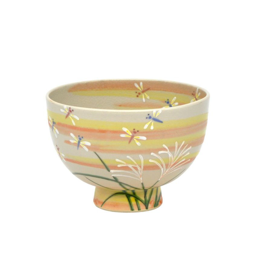 茶道具 抹茶茶碗（まっちゃちゃわん） 茶碗  トンボに芒（すすき） 水出 宋絢 抹茶茶碗は茶の湯文化である表千家・裏千家の茶道具や抹茶を専門に扱う千紀園（せんきえん）が通販で販売しています。茶会また初心者向けのお稽古用にご利用いただける抹茶碗です。贈り物・ギフトにも人気です。