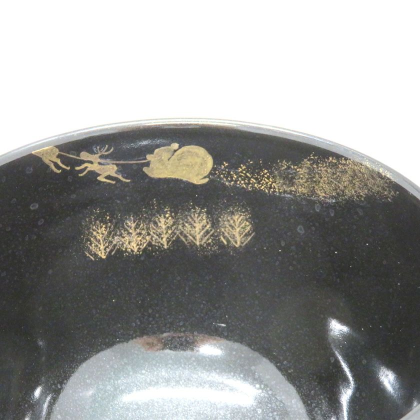 茶道具 抹茶茶碗（まっちゃちゃわん） 茶碗 黒仁清 聖夜の森 加藤 永山 クリスマス Xmas Christmas 聖誕節 抹茶茶碗は茶の湯文化である表千家・裏千家の茶道具や抹茶を専門に扱う千紀園（せんきえん）が通販で販売しています。茶会また初心者向けのお稽古用にご利用いただける抹茶碗です。贈り物・ギフトにも人気です。