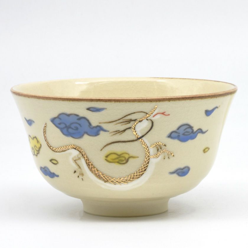 茶道具 小茶碗（こちゃわん） 小茶碗 おとぎ龍 浅見 与し三 干支 辰（たつ 龍 竜 りゅう） 抹茶茶碗は茶の湯文化である表千家・裏千家の茶道具や抹茶を専門に扱う千紀園（せんきえん）が通販で販売しています。茶会また初心者向けのお稽古用にご利用いただける抹茶碗です。贈り物・ギフトにも人気です。