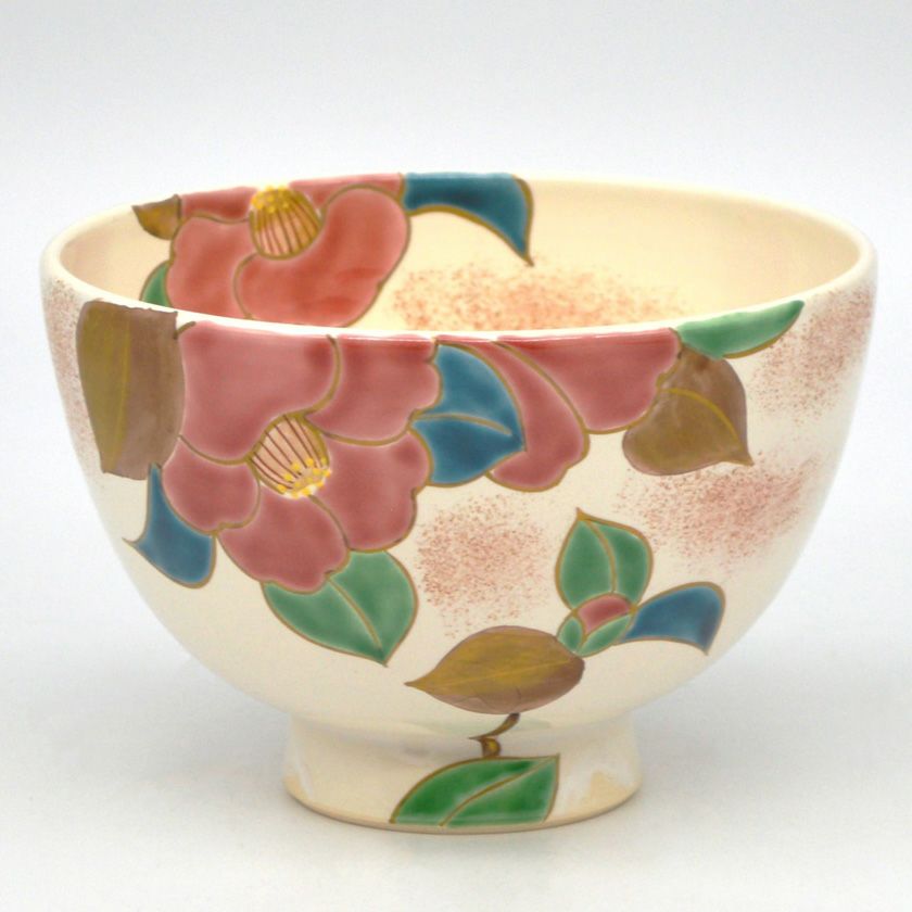 茶道具 抹茶茶碗（まっちゃちゃわん） 茶碗 白釉 椿 水出 宋絢 抹茶茶碗は茶の湯文化である表千家・裏千家の茶道具や抹茶を専門に扱う千紀園（せんきえん）が通販で販売しています。茶会また初心者向けのお稽古用にご利用いただける抹茶碗です。贈り物・ギフトにも人気です。