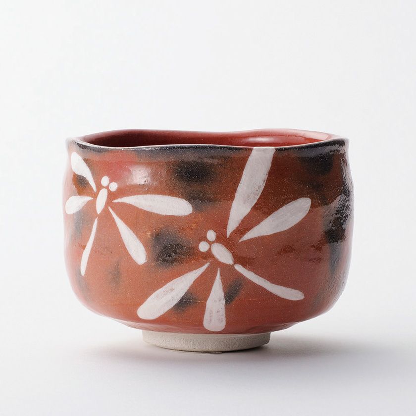 茶道具 楽茶碗（らくちゃわん） 季節茶碗 赤楽 蜻蛉 とんぼ 吉村 楽入 抹茶茶碗は茶の湯文化である表千家・裏千家の茶道具や抹茶を専門に扱う千紀園（せんきえん）が通販で販売しています。茶会また初心者向けのお稽古用にご利用いただける抹茶碗です。贈り物・ギフトにも人気です。