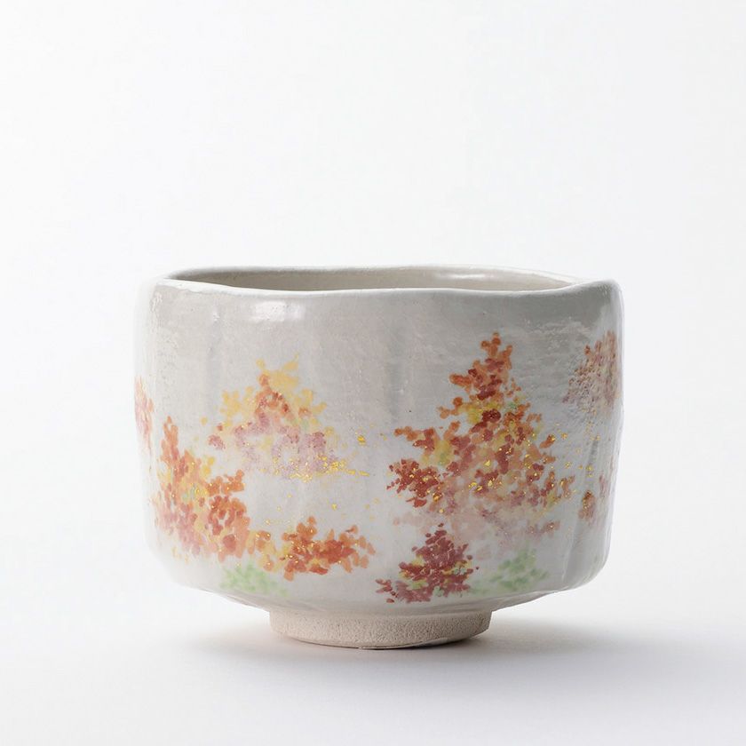 茶道具 抹茶茶碗（まっちゃちゃわん） 季節茶碗 森の紅葉図 2 吉村 楽入 抹茶茶碗は茶の湯文化である表千家・裏千家の茶道具や抹茶を専門に扱う千紀園（せんきえん）が通販で販売しています。茶会また初心者向けのお稽古用にご利用いただける抹茶碗です。贈り物・ギフトにも人気です。