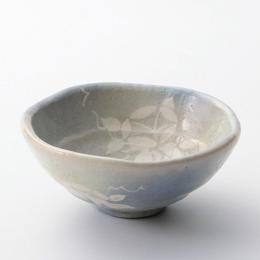 茶道具 平茶碗（ひらちゃわん） 季節茶碗 平形 朝顔絵 吉村 楽入 抹茶茶碗は茶の湯文化である表千家・裏千家の茶道具や抹茶を専門に扱う千紀園（せんきえん）が通販で販売しています。茶会また初心者向けのお稽古用にご利用いただける抹茶碗です。贈り物・ギフトにも人気です。