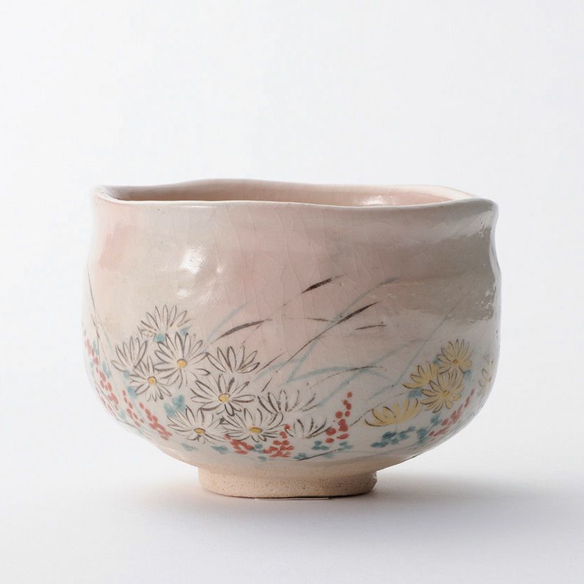 茶道具 抹茶茶碗（まっちゃちゃわん） 季節茶碗 秋草爛漫 吉村 楽入 抹茶茶碗は茶の湯文化である表千家・裏千家の茶道具や抹茶を専門に扱う千紀園（せんきえん）が通販で販売しています。茶会また初心者向けのお稽古用にご利用いただける抹茶碗です。贈り物・ギフトにも人気です。