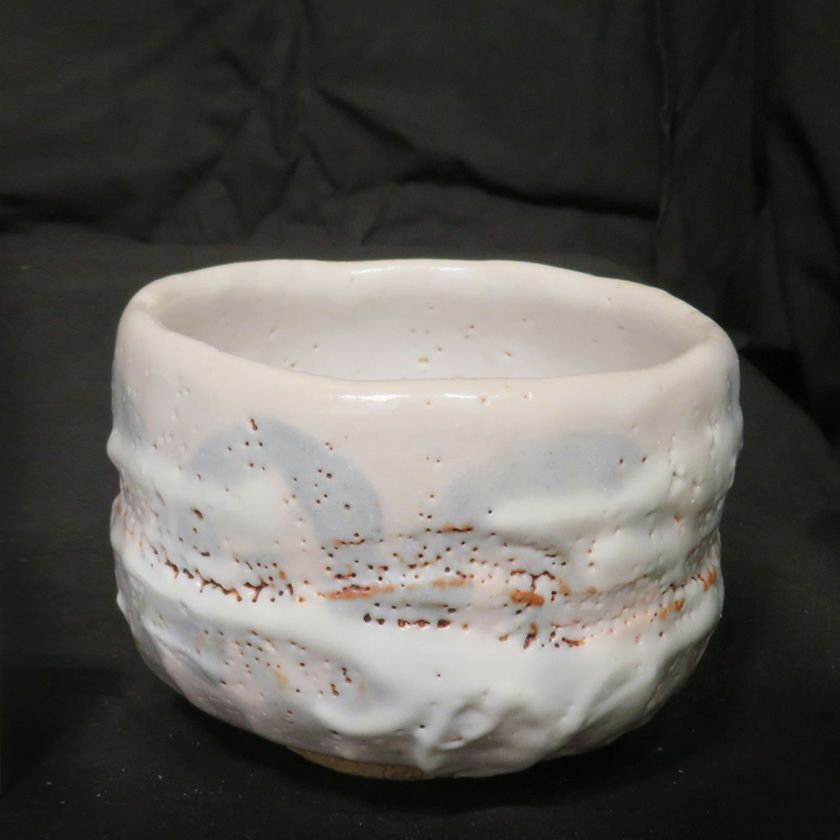 茶道具 抹茶茶碗（まっちゃちゃわん） 絵志野 茶碗 信楽焼 灰塚窯 木戸 貞昭 抹茶茶碗は茶の湯文化である表千家・裏千家の茶道具や抹茶を専門に扱う千紀園（せんきえん）が通販で販売しています。茶会また初心者向けのお稽古用にご利用いただける抹茶碗です。贈り物・ギフトにも人気です。