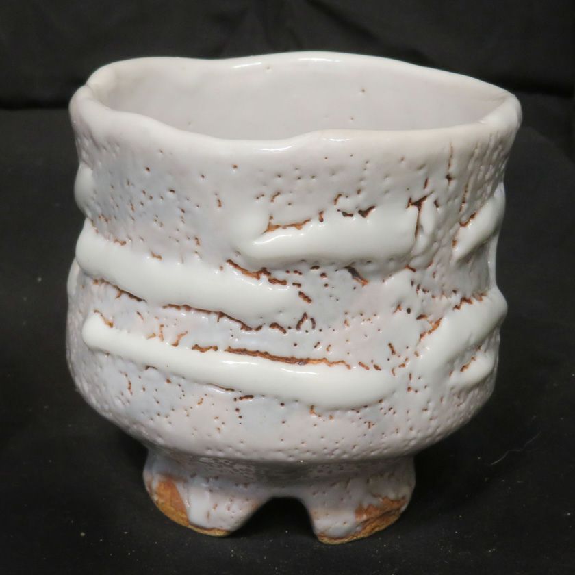 茶道具 抹茶茶碗（まっちゃちゃわん） 絵志野 茶碗 信楽焼 灰塚窯 木戸 貞昭 抹茶茶碗は茶の湯文化である表千家・裏千家の茶道具や抹茶を専門に扱う千紀園（せんきえん）が通販で販売しています。茶会また初心者向けのお稽古用にご利用いただける抹茶碗です。贈り物・ギフトにも人気です。