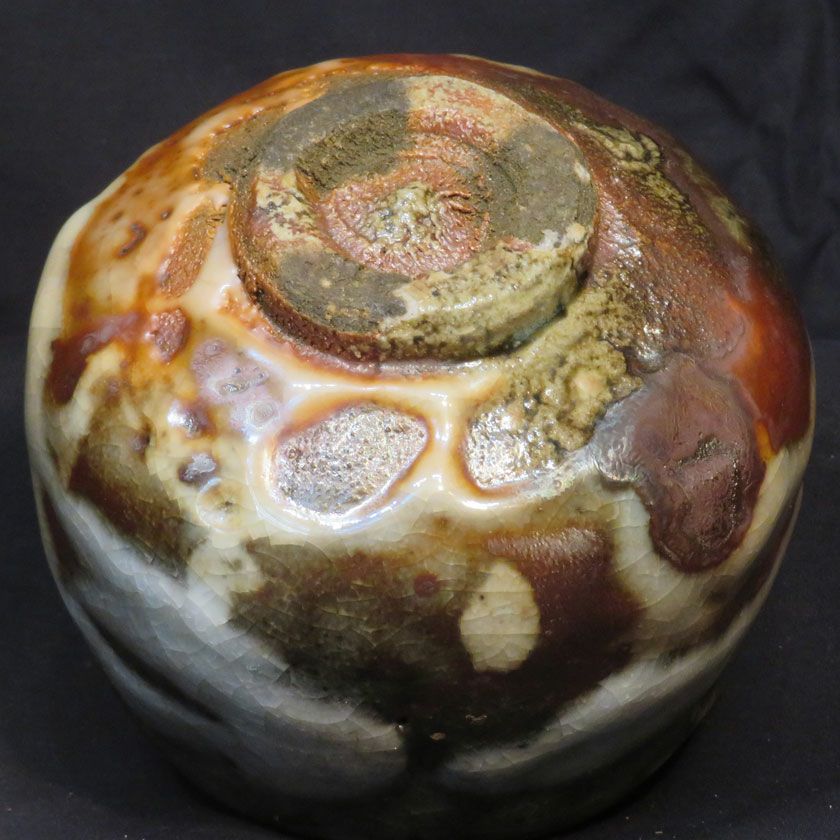 茶道具 抹茶茶碗（まっちゃちゃわん） はふり志野 茶碗 信楽焼 灰塚窯 木戸 貞昭 抹茶茶碗は茶の湯文化である表千家・裏千家の茶道具や抹茶を専門に扱う千紀園（せんきえん）が通販で販売しています。茶会また初心者向けのお稽古用にご利用いただける抹茶碗です。贈り物・ギフトにも人気です。