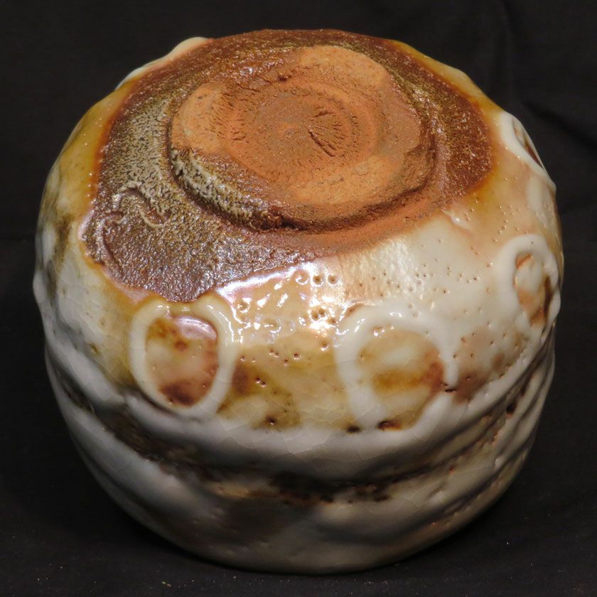 茶道具 抹茶茶碗（まっちゃちゃわん） はふり志野 茶碗 信楽焼 灰塚窯 木戸 貞昭 抹茶茶碗は茶の湯文化である表千家・裏千家の茶道具や抹茶を専門に扱う千紀園（せんきえん）が通販で販売しています。茶会また初心者向けのお稽古用にご利用いただける抹茶碗です。贈り物・ギフトにも人気です。