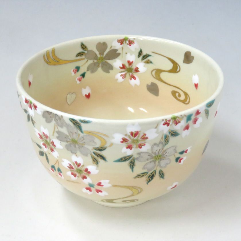 茶道具 抹茶茶碗（まっちゃちゃわん） 茶碗 色絵 桜流水 加藤 起楽 抹茶茶碗は茶の湯文化である表千家・裏千家の茶道具や抹茶を専門に扱う千紀園（せんきえん）が通販で販売しています。茶会また初心者向けのお稽古用にご利用いただける抹茶碗です。贈り物・ギフトにも人気です。