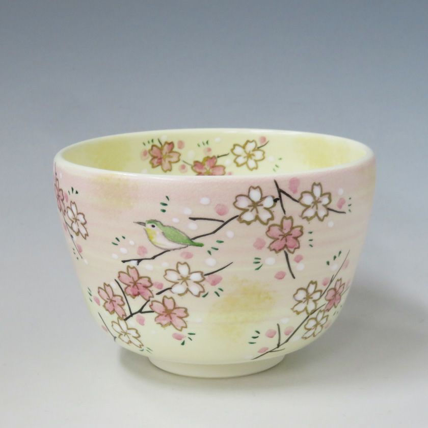 茶道具 抹茶茶碗（まっちゃちゃわん） 茶碗 色絵 河津桜にメジロ 八木 海峰 抹茶茶碗は茶の湯文化である表千家・裏千家の茶道具や抹茶を専門に扱う千紀園（せんきえん）が通販で販売しています。茶会また初心者向けのお稽古用にご利用いただける抹茶碗です。贈り物・ギフトにも人気です。