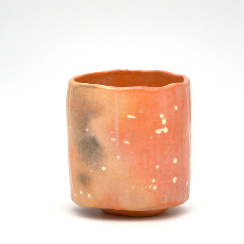 茶道具 筒茶碗（つつちゃわん） 筒茶碗 雪片 佐々木 昭楽 抹茶茶碗は茶の湯文化である表千家・裏千家の茶道具や抹茶を専門に扱う千紀園（せんきえん）が通販で販売しています。茶会また初心者向けのお稽古用にご利用いただける抹茶碗です。贈り物・ギフトにも人気です。