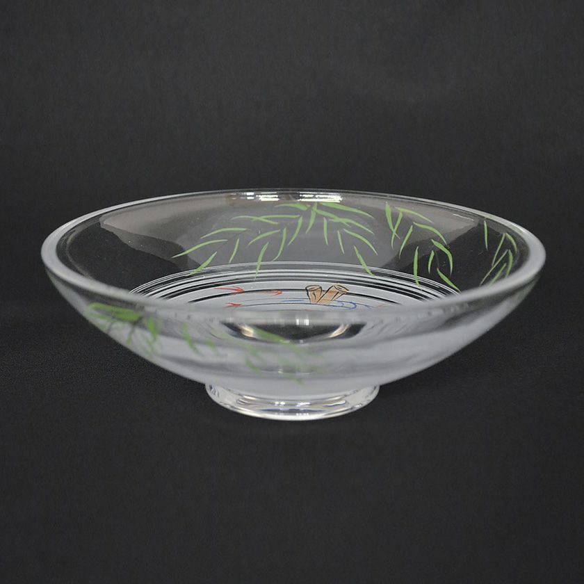 茶道具 平茶碗（ひらちゃわん） ガラス平茶碗 目高 八木 海峰 抹茶茶碗は茶の湯文化である表千家・裏千家の茶道具や抹茶を専門に扱う千紀園（せんきえん）が通販で販売しています。茶会また初心者向けのお稽古用にご利用いただける抹茶碗です。贈り物・ギフトにも人気です。