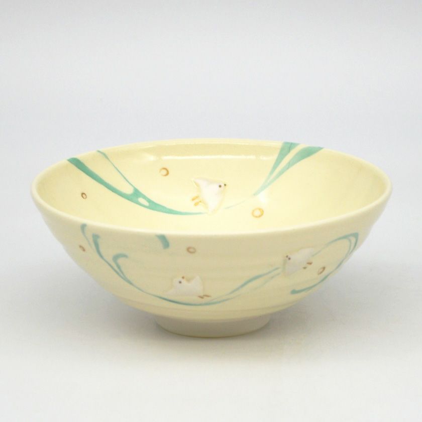 茶道具 平茶碗（ひらちゃわん） 平茶碗 浮彫 波に千鳥 今岡 三四郎 抹茶茶碗は茶の湯文化である表千家・裏千家の茶道具や抹茶を専門に扱う千紀園（せんきえん）が通販で販売しています。茶会また初心者向けのお稽古用にご利用いただける抹茶碗です。贈り物・ギフトにも人気です。