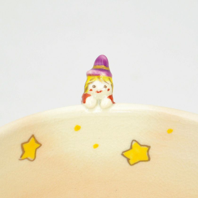 茶道具 抹茶茶碗（まっちゃちゃわん） 茶碗 色絵 収穫祭（縁付） 東山 深山 抹茶茶碗は茶の湯文化である表千家・裏千家の茶道具や抹茶を専門に扱う千紀園（せんきえん）が通販で販売しています。茶会また初心者向けのお稽古用にご利用いただける抹茶碗です。贈り物・ギフトにも人気です。